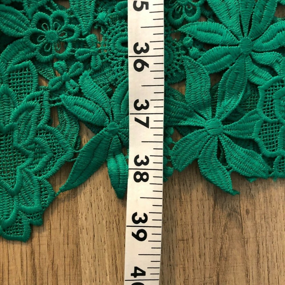Bardot Size 8 Dress Lace Sheath High Neckline - Picture 11 of 11